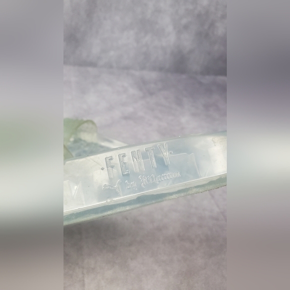 Puma Fenty by Rihanna Jelly Slide Casual Sandals Size 6.5 US , 4 UK - Picture 5 of 10